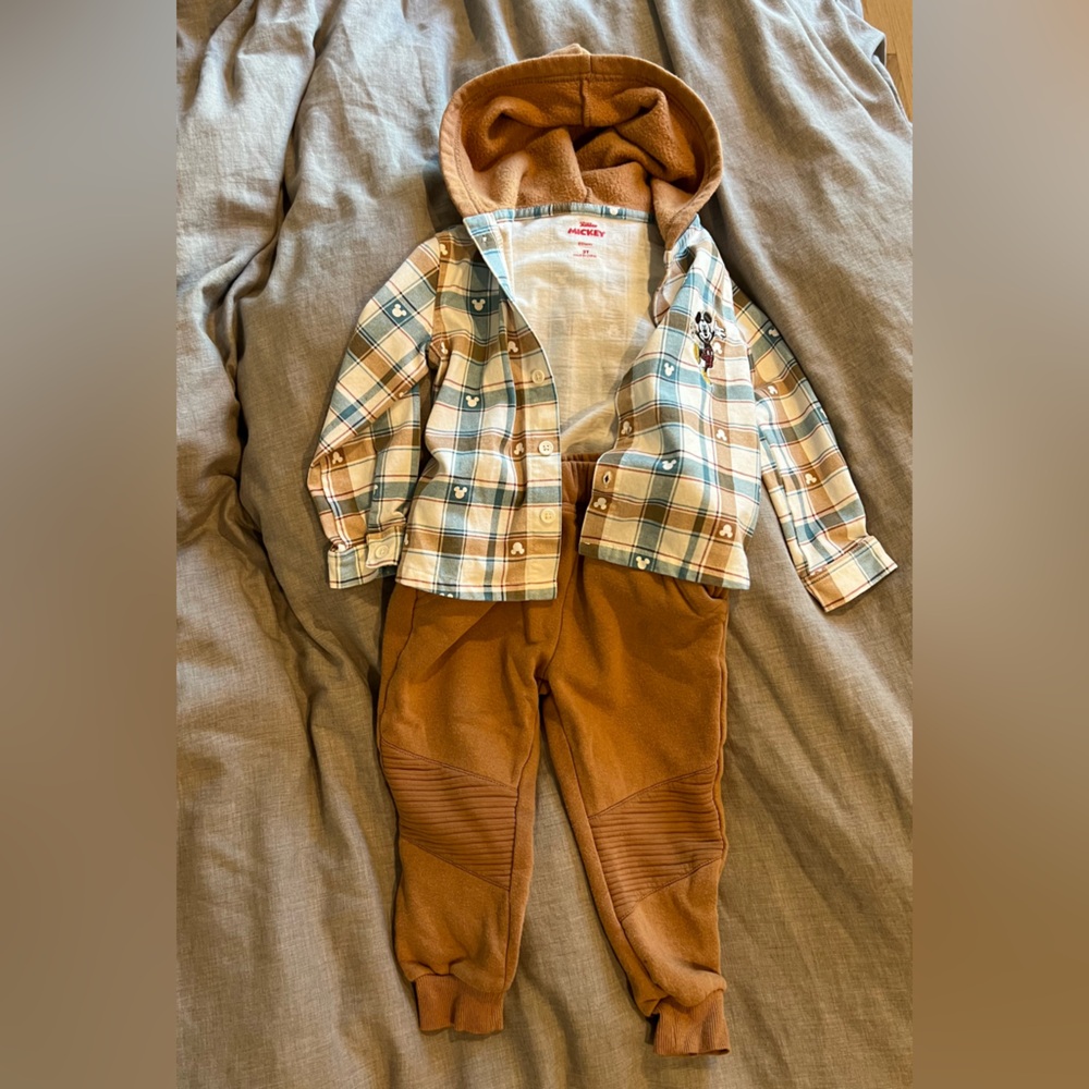 Disney Mickey Mouse 2 Piece Hoodie Button Down - size 2T